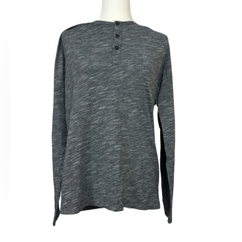 Theory Long Sleeve Anemone Henley Shirt Size Large
Heather Space Dye Grey